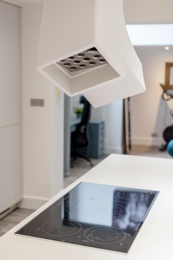 Luxury Architect Designed Apt 13 Mins To Royal Mile エディンバラ エクステリア 写真