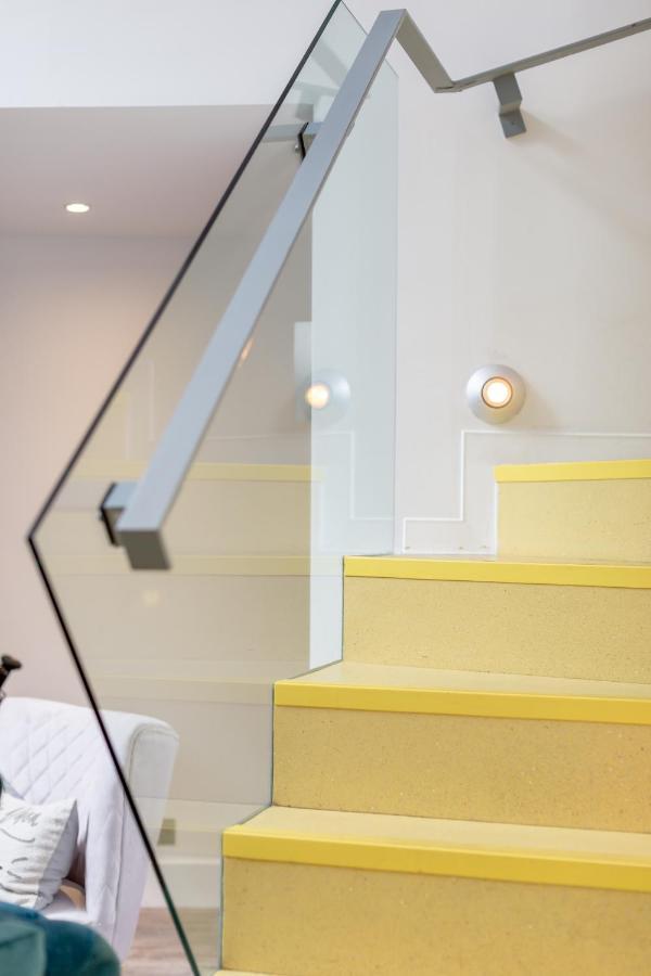 Luxury Architect Designed Apt 13 Mins To Royal Mile エディンバラ エクステリア 写真